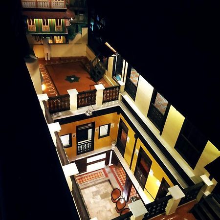 Deewanji Ni Haveli Panzió Ahmadábád Kültér fotó