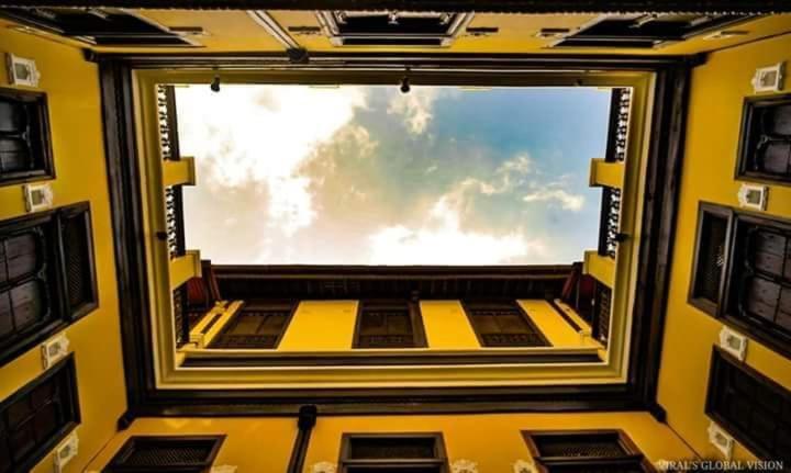 Deewanji Ni Haveli Panzió Ahmadábád Kültér fotó