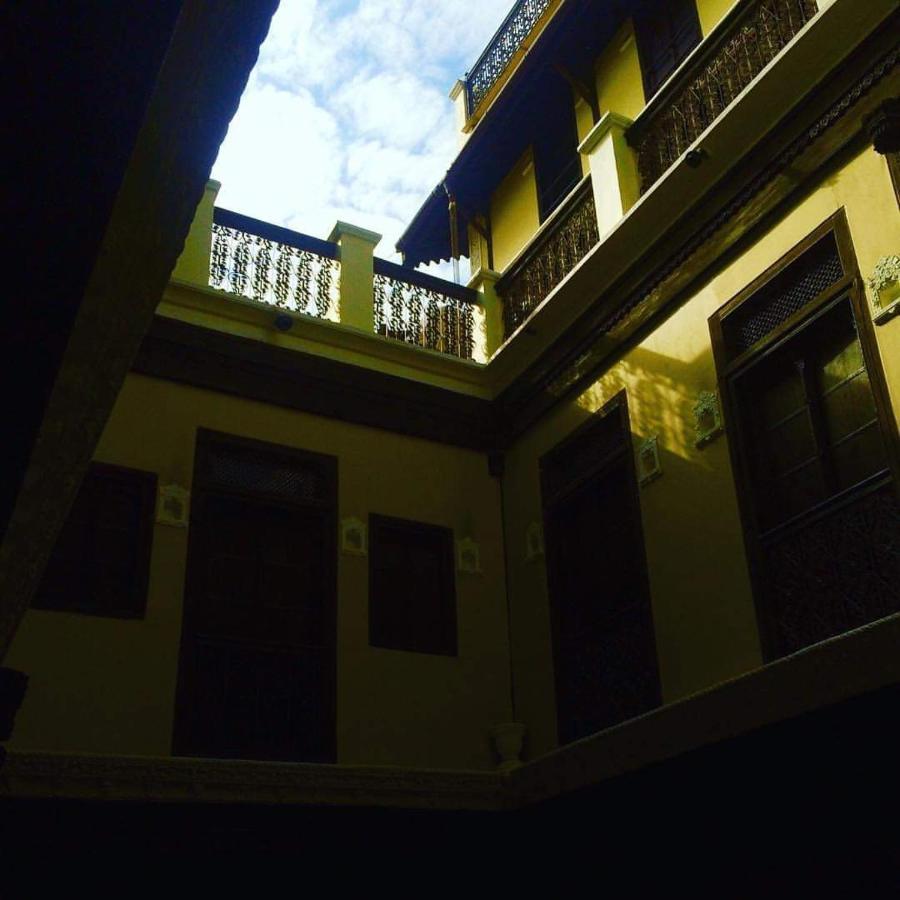 Deewanji Ni Haveli Panzió Ahmadábád Kültér fotó