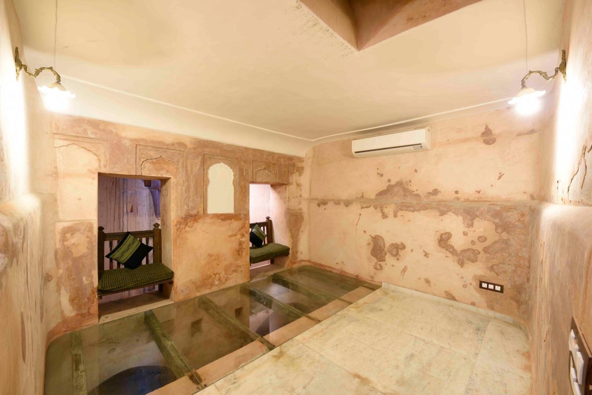 Deewanji Ni Haveli Panzió Ahmadábád Kültér fotó