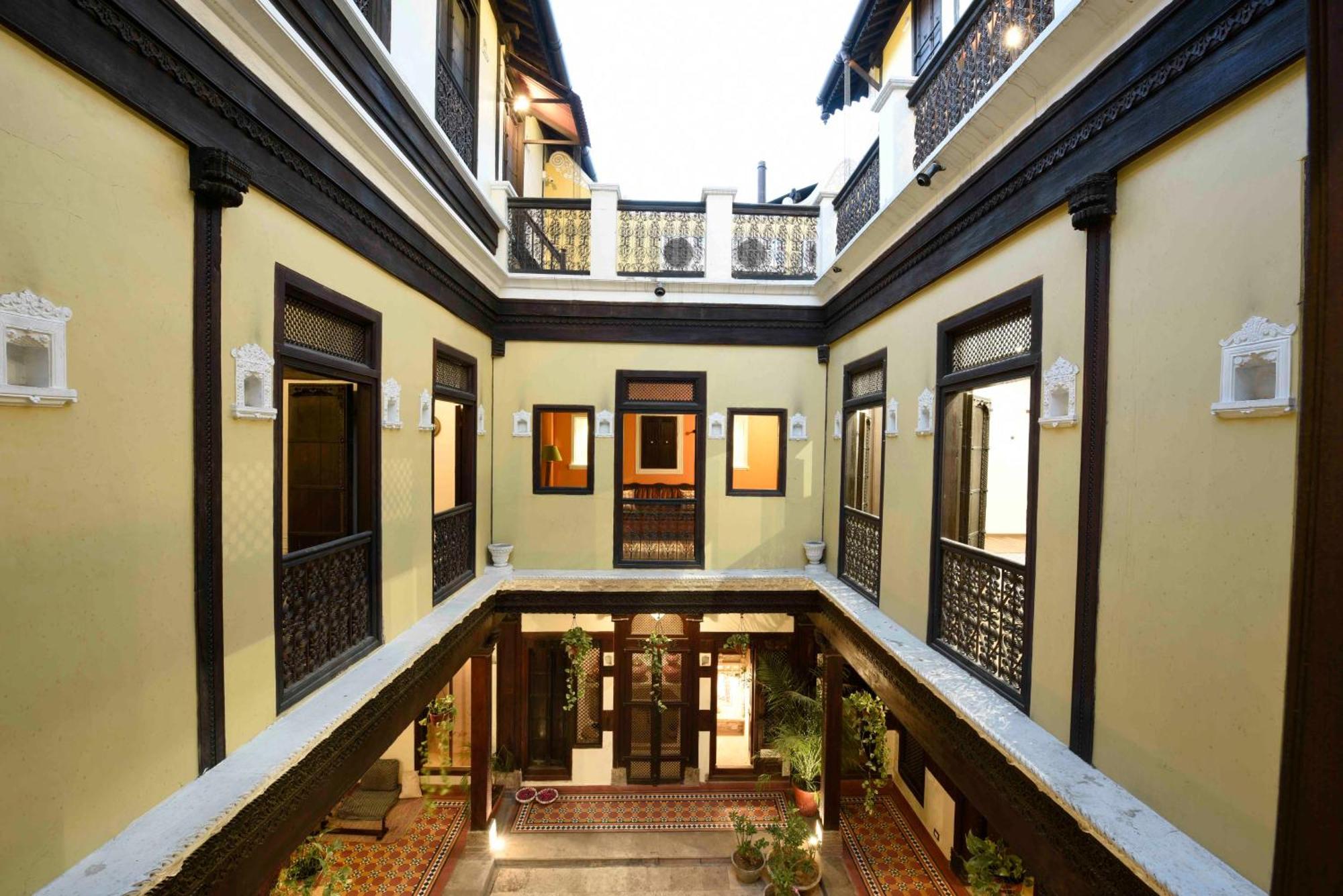 Deewanji Ni Haveli Panzió Ahmadábád Kültér fotó
