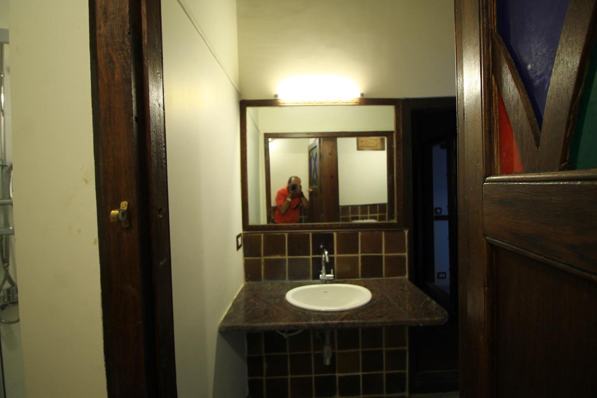 Deewanji Ni Haveli Panzió Ahmadábád Kültér fotó