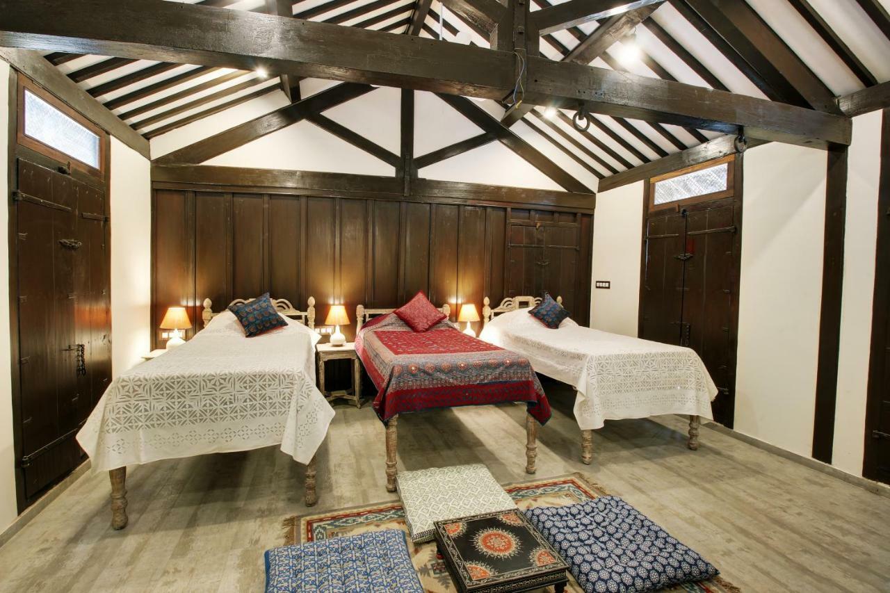 Deewanji Ni Haveli Panzió Ahmadábád Kültér fotó